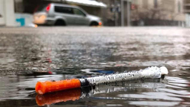 太多的吸毒者由于绝望染上了毒瘾