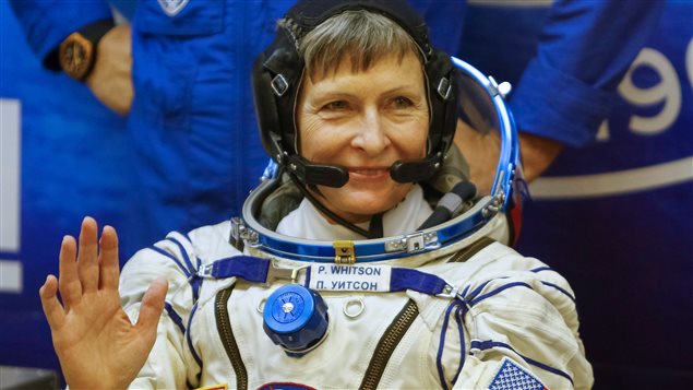 Peggy Whitson en el Cosmódromo de Baikonur, Kazajistá el 17 de noviembre 2016.