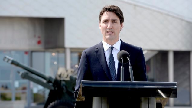 El primer ministro de Canadá, Justin Trudeau en Playa Juno, lugar de desembarco de los aliados contra Hitler en Normandía, Francia.