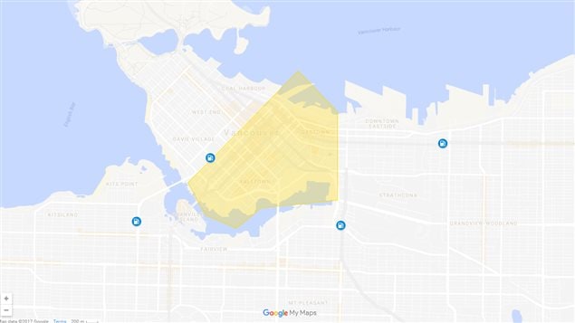 黄色是温哥华市中心地区、蓝点是加油站