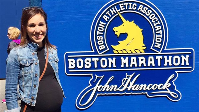 Julie McGivery, de Moncton, Nuevo Brunswick, Canadá, corrió el lunes 17 de abril el Maratón de Boston, encinta de 8 meses.