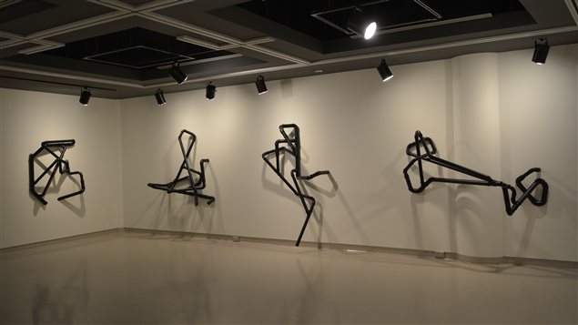 Exposición De La horizontal a la Vertical de José Luis Torres en la Galería Karsh-Masson de Ottawa.