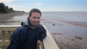 Glenn Milne (PhD MSc) U Ottawa, is an expert in ice sheets, geophysical modelling andclimate induces sea level rise