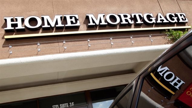 CMHC 担保的房贷平均是每个房奴26万加元