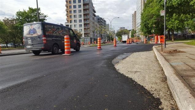 The car was gone, the next day but the patch of road on René-Lévesque Boulevard was still unpaved on Tuesday. 