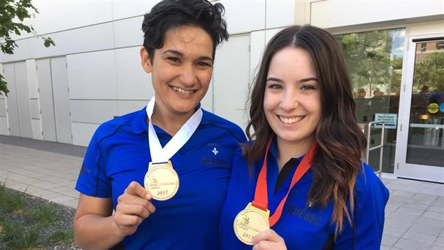 Isabelle Thery et Andréanne Meilleur après la cérémonie de remise de médailles des les Olympiades canadiennes des métiers