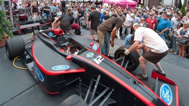 Montreal’s Crescent Street with its several bars and restaurants, is closed to traffic on race week and always packed. Several F1 related demos and contests take place in the heady atmosphere surrounding the Canadian Grand Prix