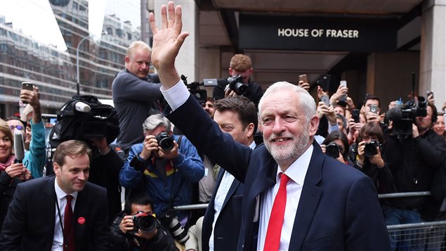 Jeremy Corbin, líder del Partido Laborista, obtuvo 29 escaños más de los que tenía antes de las elecciones. 