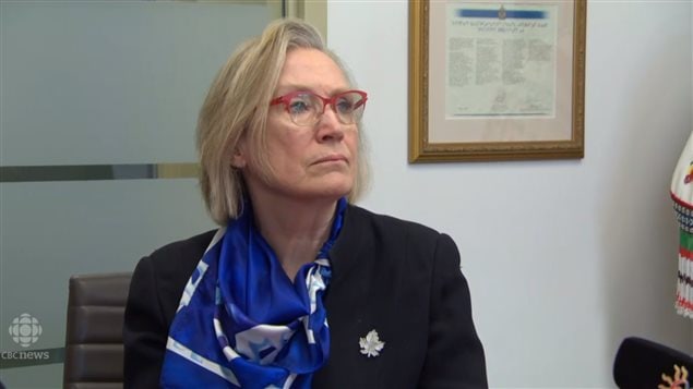 加拿大联邦政府土著人事务部长Carolyn Bennett