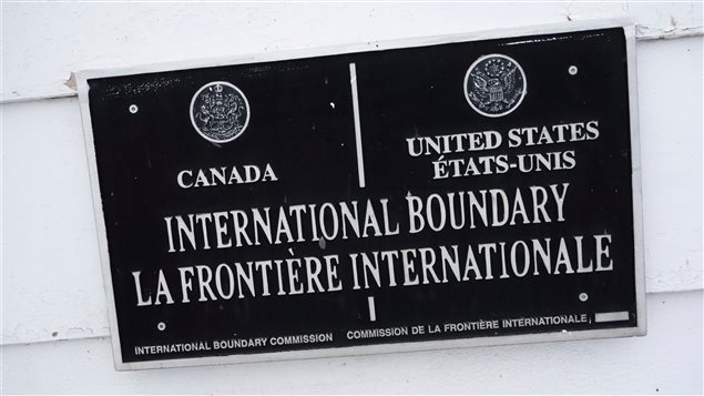 Frontea entre Canadá y Estados Unidos, una de las más extensas del mundo.