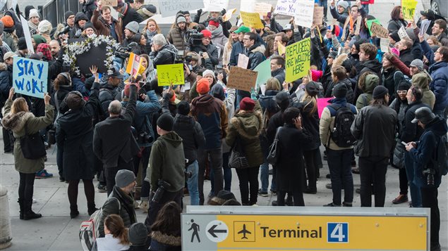 El veto ya había producido caos y protestas en aeropuertos de Estados Unidos.