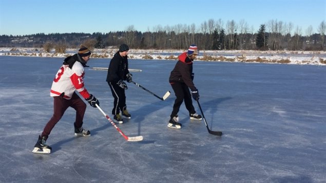 Dec 2016, playing hockey on the Serpentine River, Surrey British Columbia. Canadians love hockey: pro hockey, pond hockey, street hockey, floor hockey, Surpiringly though, 34 percent in a poll said they’rew not interested !
