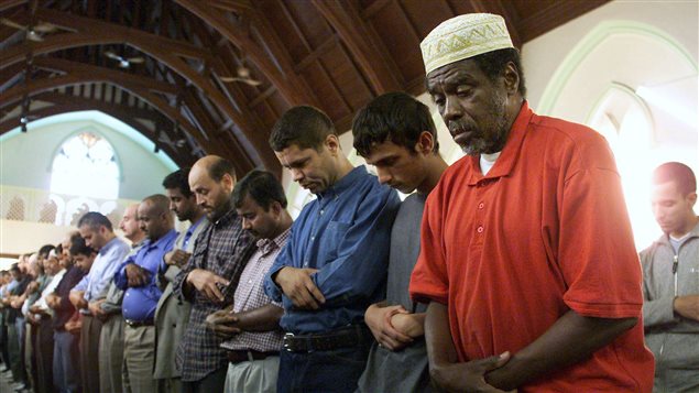 La diferentes creencias religiosas han generado conflicto incluso en el diversificado Canadá.