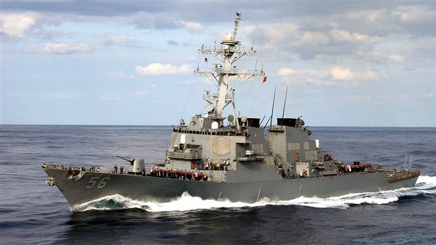 El destructor USS John S. McCain, de la marina estadounidense.