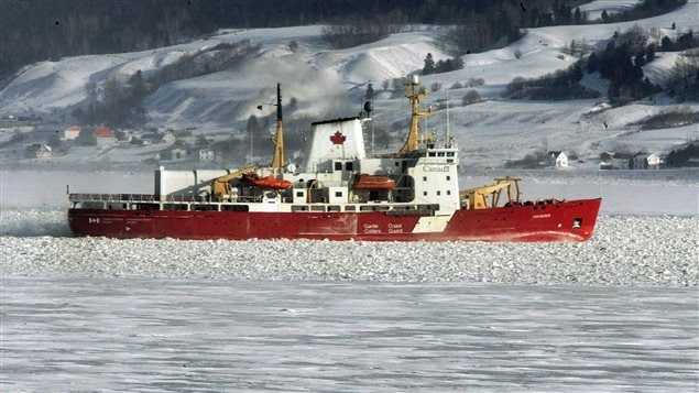 The Canadian Coast Guard icebreaker Amundsen will visit 14 remote communities and welcome on board residents who want to participate in the health survey.