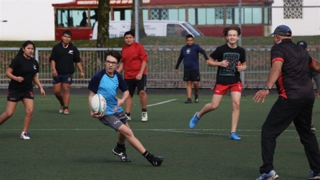 Scientists says the benefits of playing sports still outweigh the risk of having a concussion.