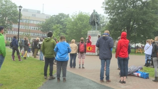 A protest was held in front of the Edward Cornwallis statue in downtown Halifax on July 1, 2017 to protest his policy of scalping aboriginals, a reaction to Mi’kmaq scalping of settlers.