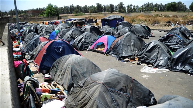 Campamento de migrantes nigerinos en Argelia. 