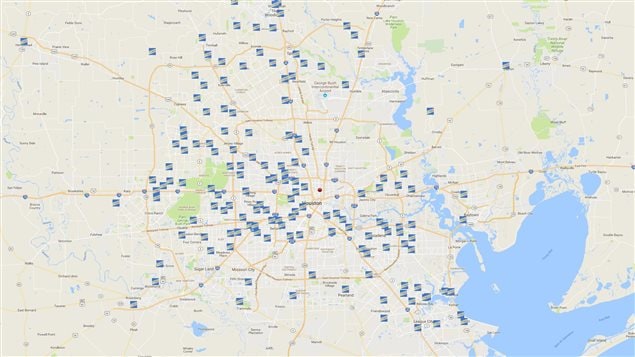 Comme indiqué sur cette carte, Couche-Tard compte plus de 100 magasins Corner Store à Houston, un secteur gravement touché par les inondations.