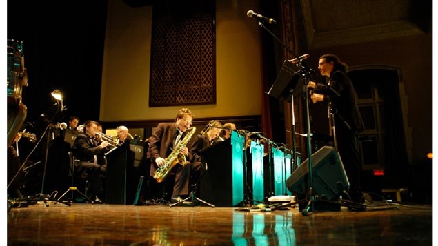  Montreal’s Ballroom Blitz Big Band, A big melodic acoustic sound. Jazz swing and ballads from the big band era.