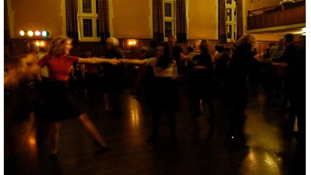 Swing dancers tearin’ it up to the big rythym and melodies of Ballroom Blitz