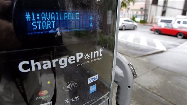 La escasez de puntos de recarga es una de las trabas para la expansión del sector.