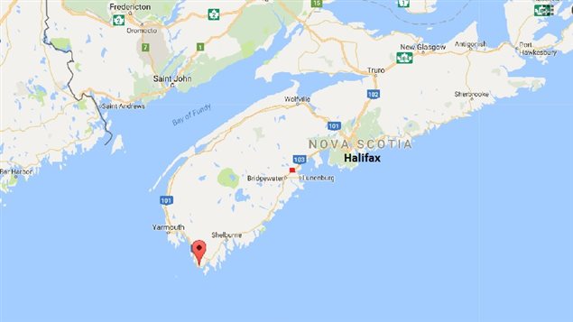 Red pointer indicates Shag Harbour, small red square indicates Mahone Bay