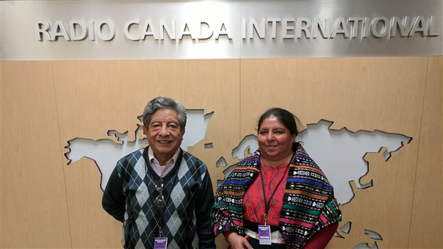 Estela Canastuj Batz y el Dr. Juan José Escalante de visita en Radio Canadá Internacional.  