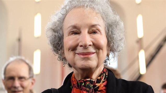Margaret Atwood lors de la remise du prix Franz Kafka à Prague. (Mardi 17 octobre 2017)