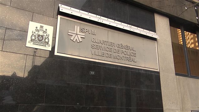 Montreal police headquarters were raided Thursday evening by provincial police officers executing a search warrant in relation to an investigation into a high-ranking Montreal police officer. (Radio-Canada)