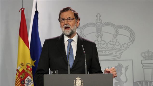 Spain’s Prime Minister Mariano Rajoy delivers a statement after an extraordinary cabinet meeting at the Moncloa Palace in Madrid, Spain, October 27, 2017
