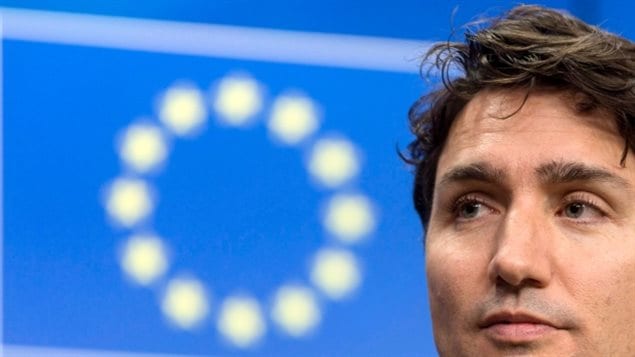 Una encuesta en febrero revelaba que una mayoría de los canadienses apoyan el desarrollo de lazos más estrechos con la Unión Europea que con China, el Reino Unido o la India.
