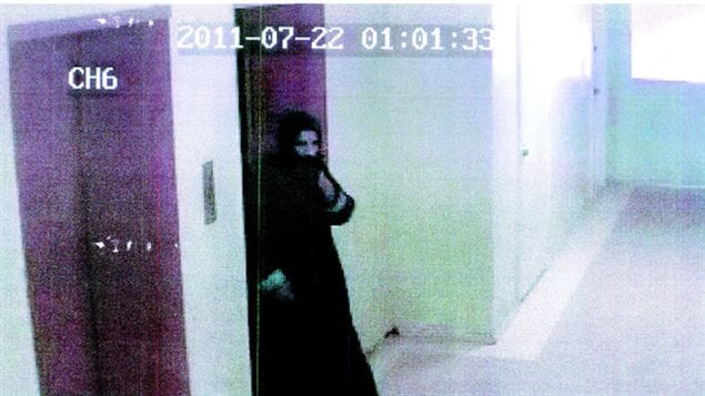 2011- A Pakistani man recently arrived in Canada disguised himself in a burka to fool security cameras before killing his estranged wife in Toronto