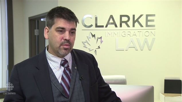 加拿大温尼伯律师 Alastair Clarke