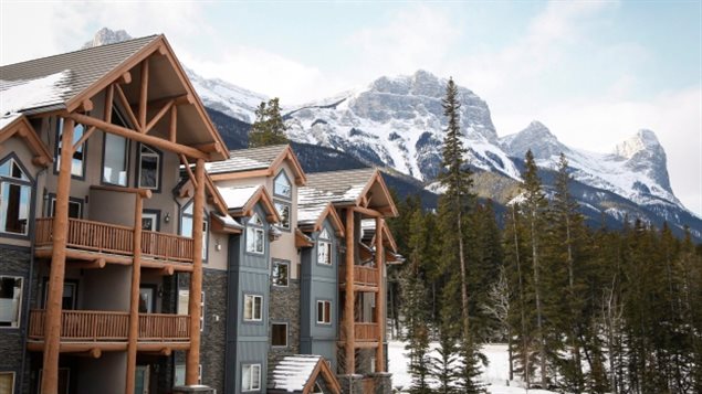 Canmore 市应该叫 Chuwapchipchiyan Kude Bi