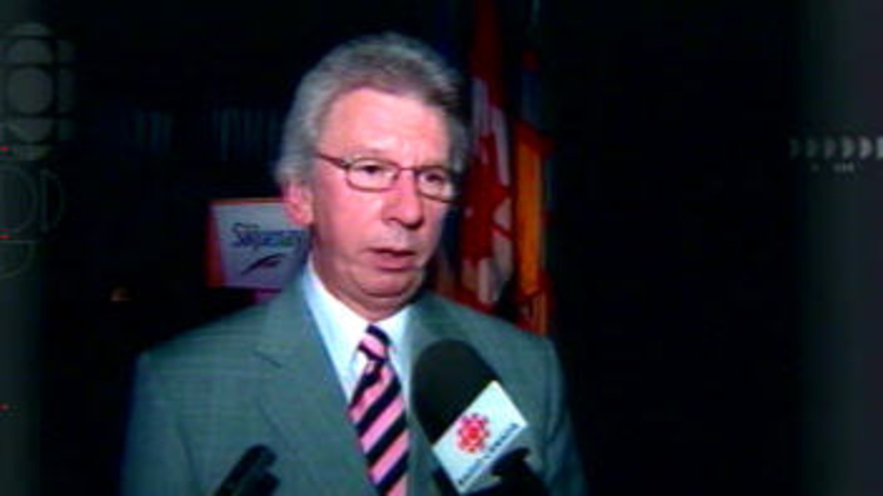 Seulement une question? | Radio-Canada