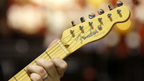 Une guitare Fender