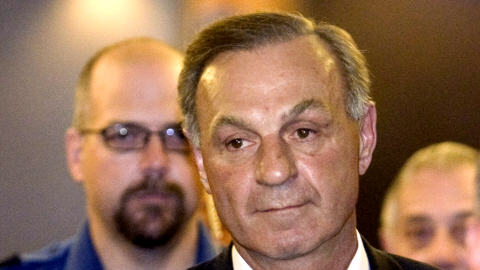 Guy Lafleur à la sortie de la Cour