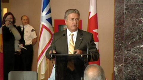 Le premier ministre Danny Williams