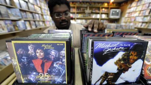 Vente de disques numériques à Colombo au Sri Lanka.