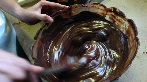 Un bol de chocolat liquide