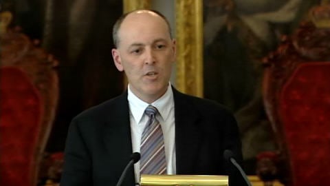 Le ministre des Finances, Graham Steele