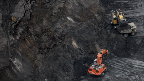 Site d'exploitation de sables bitumineux à Fort McMurray
