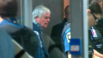 Archives: Earl Jones, à son arrivée au palais de justice de Montréal le vendredi 15 janvier 2010