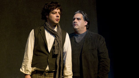Dominique Côté et Marc Hervieux interprètent tous deux le rôle d'Émile Nelligan dans « Nelligan ».