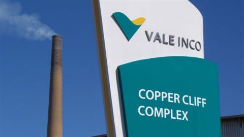 Cheminée de la fonderie de Vale Inco à Sudbury