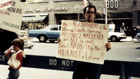 Norman Finkelstein dans une scène de «&#160;American Radical : The Trials of Norman Finkelstein&#160;»