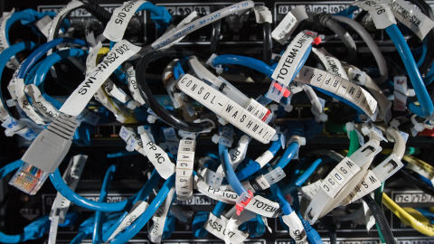 Des câbles de connexion à Internet