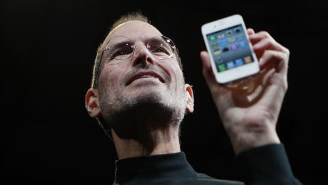 Steve Jobs présente le nouveau iPhone 4.