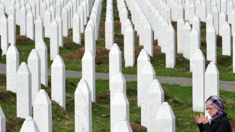 Cimetière de Potocari où sont enterrées les victimes du massacre de Srebrenica.